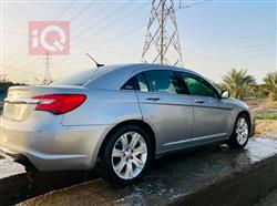 كرايسلر 200
